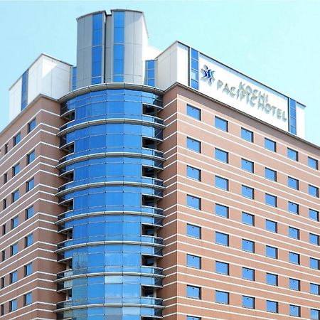 Kochi Pacific Hotel Экстерьер фото